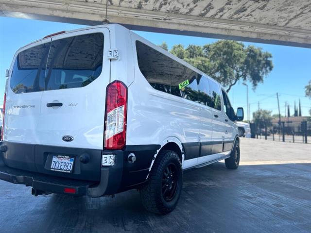 2015 Transit 350 XLT image 5