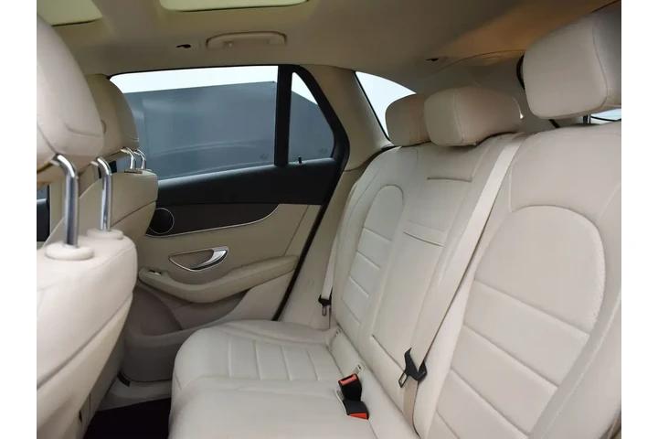 $23995 : Mercedes-Benz GLC 2020 AWD G image 8