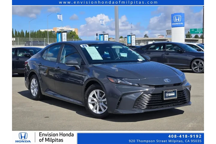 $28588 : Toyota Camry 2025 SE 4dr Sed image 1