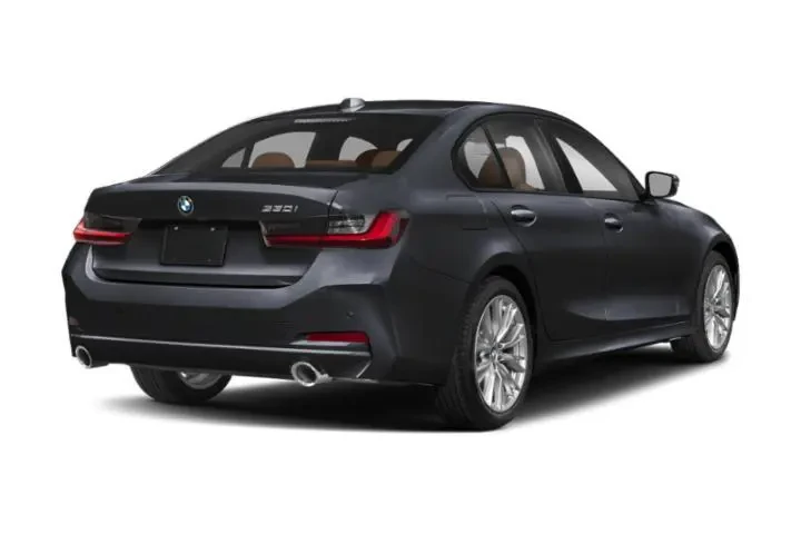$36495 : BMW 3 Series 2023 AWD 330i x image 3