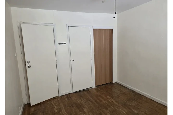 $1250 : Single occupant only image 1