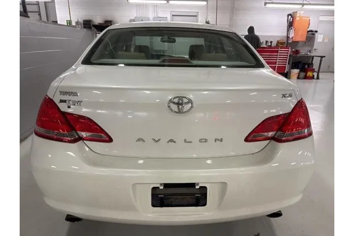 $7977 : Toyota Avalon 2006 XLS 4dr S image 8