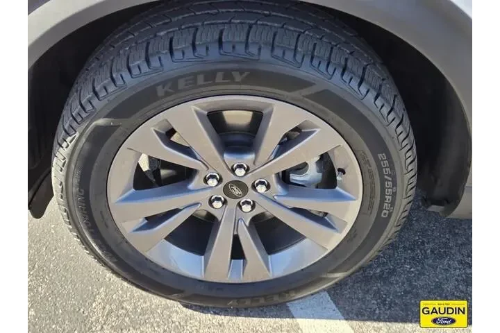 $39900 : Ford Explorer 2023 AWD XLT 4 image 10