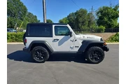 $26995 : Jeep Wrangler 2021 4x4 Willy thumbnail