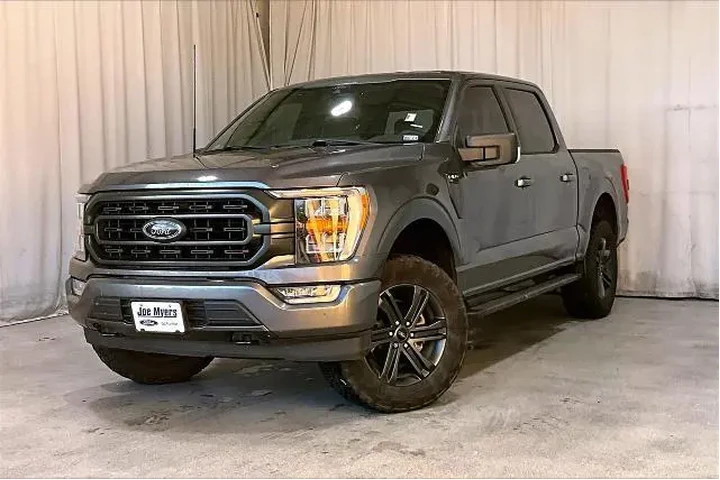 $28531 : Ford F-150 2021 4x4 XLT 4dr image 2