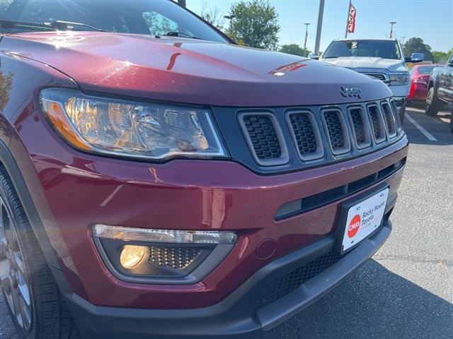 $20490 : PRE-OWNED 2021 JEEP COMPASS 8 image 10