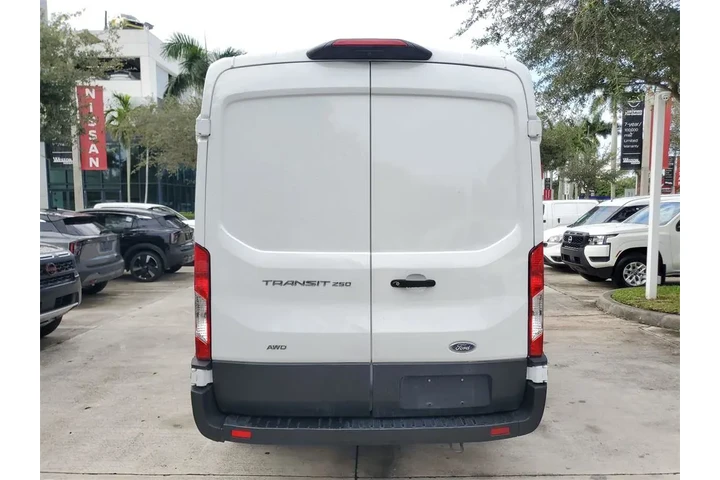 $35995 : Ford Transit 2023 AWD 250 3d image 5