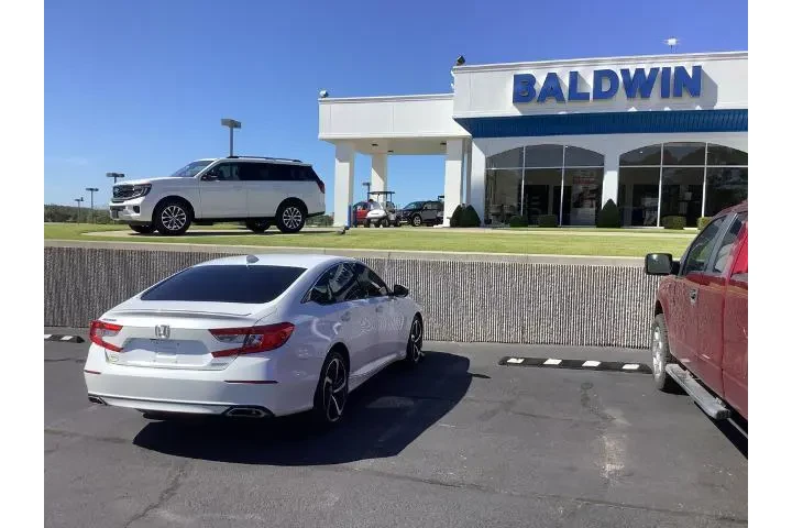 $27950 : Honda Accord 2020 Sport 4dr image 7