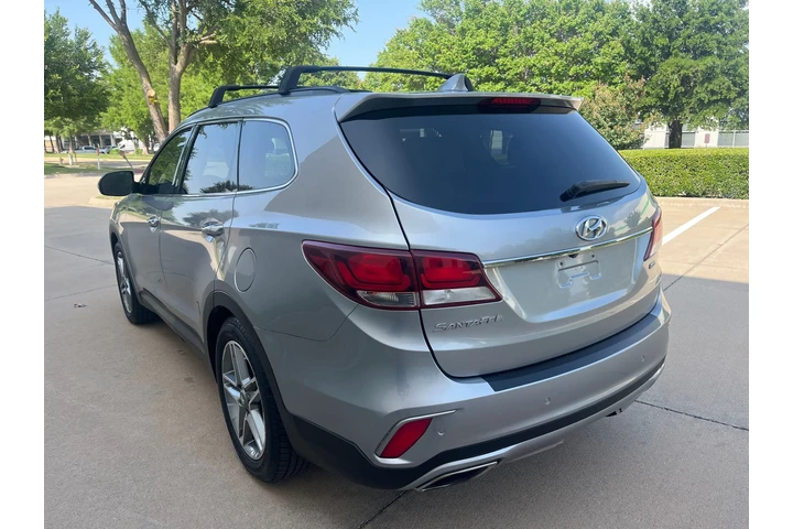 $11995 : 2017 Santa Fe SE Ultimate image 7