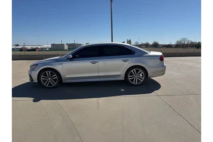 $10843 : Volkswagen Passat 2017 1.8T image 8