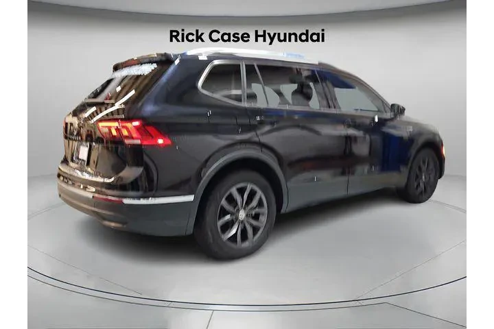 $18992 : Volkswagen Tiguan 2022 SE 4d image 7