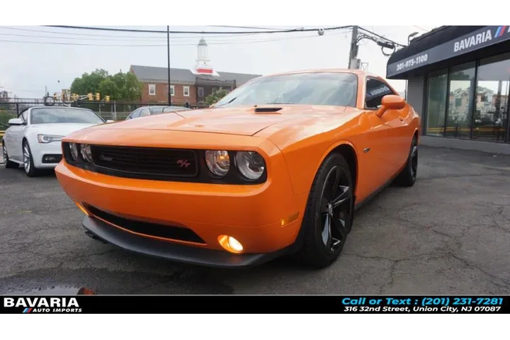 $25995 : 2014 Challenger 2dr Cpe R/T P image 3