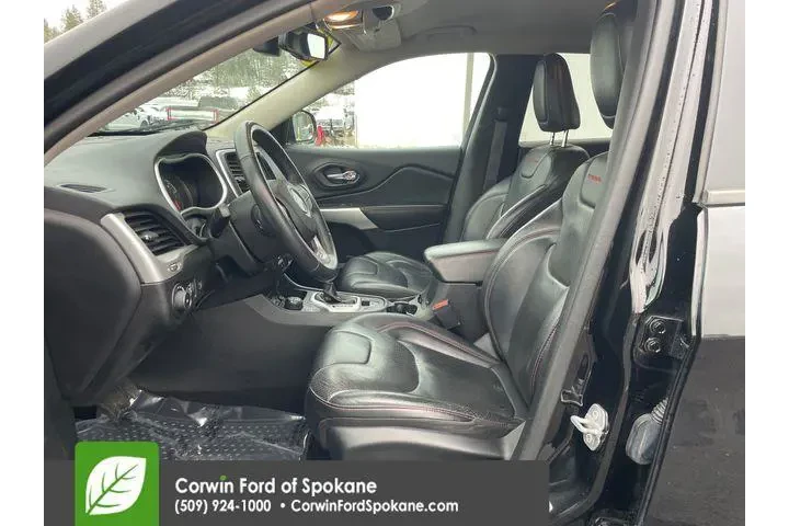 $15489 : Jeep Cherokee 2018 4x4 Trail image 2