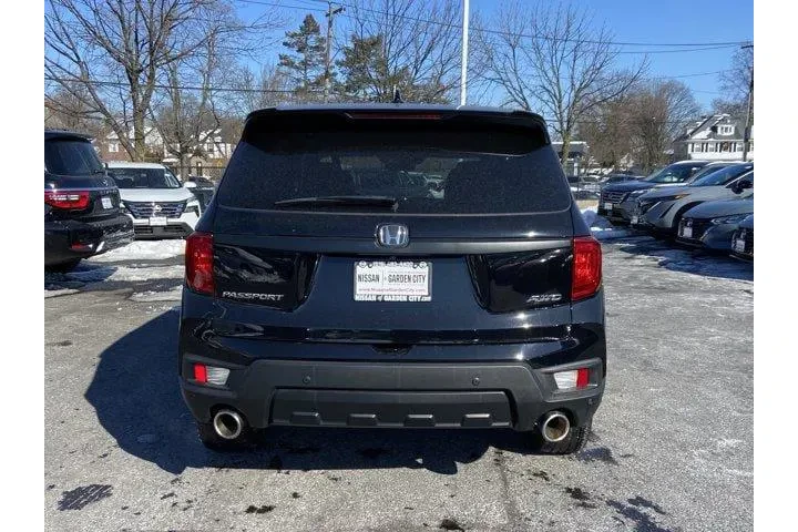$26256 : Honda Passport 2023 AWD EX-L image 5