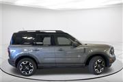 $23405 : Pre-Owned 2021 Bronco Sport O thumbnail