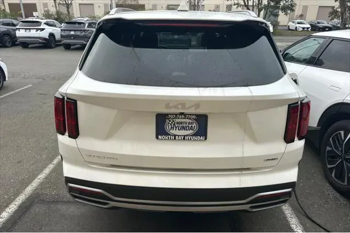 $38990 : Kia Sorento Plug-In Hybrid 2 image 4