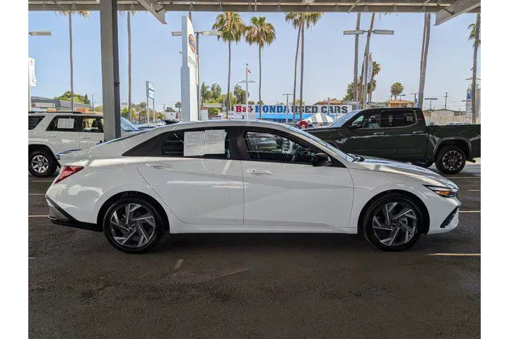$22994 : Hyundai ELANTRA Hybrid 2025 image 5