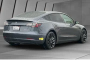 $23500 : Tesla Model 3 2022 AWD Perfo thumbnail