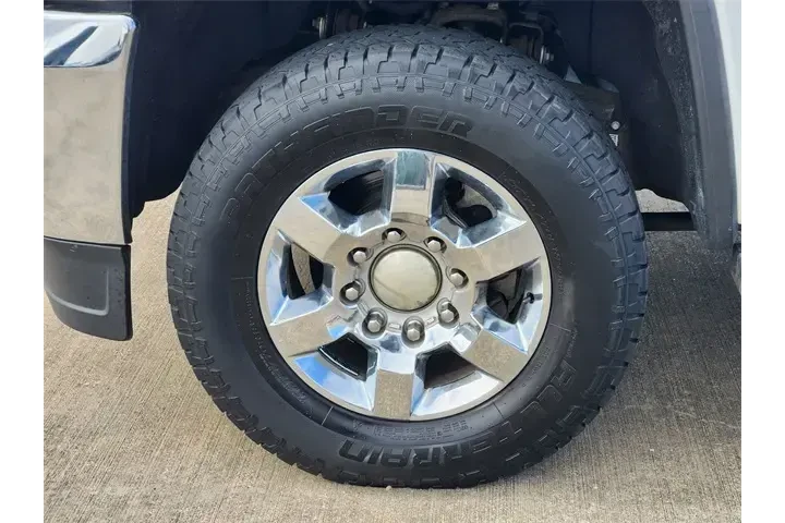 $38731 : GMC Sierra 2500HD 2019 4x4 S image 10