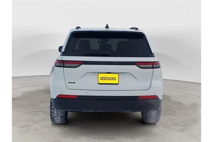 $31888 : Jeep Grand Cherokee 2023 4x4 image 4