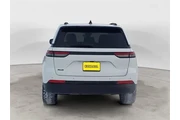 $31888 : Jeep Grand Cherokee 2023 4x4 thumbnail