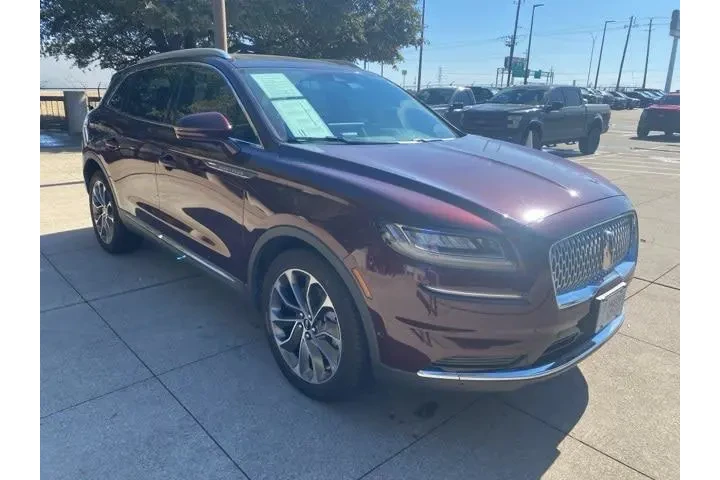 $30980 : Lincoln Nautilus 2022 AWD Re image 8