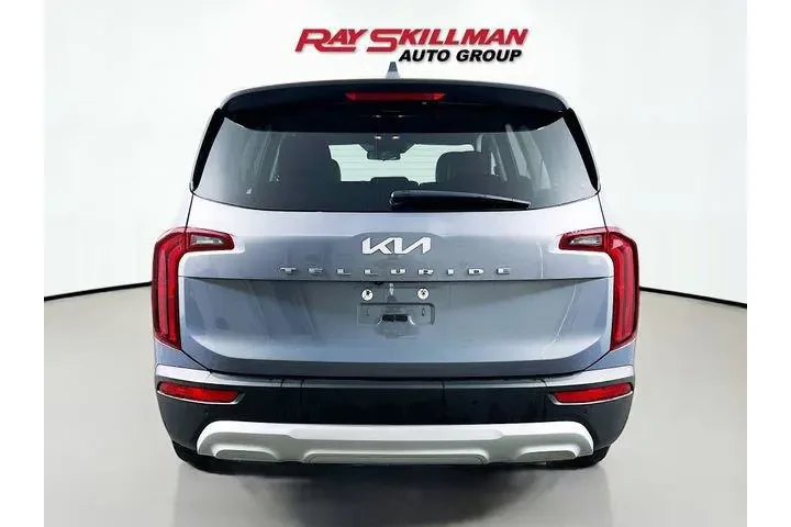 $27975 : Kia Telluride 2022 LX 4dr SU image 6