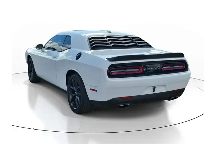 $17191 : Dodge Challenger 2019 SXT 2d image 3