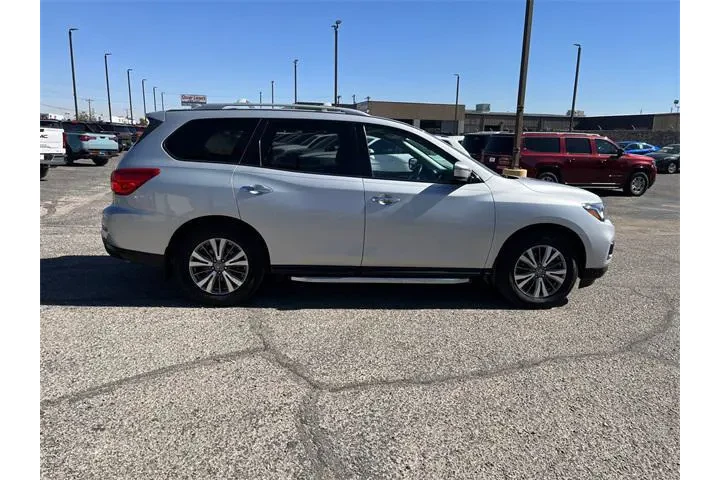 $17004 : Nissan Pathfinder 2020 SV 4d image 9
