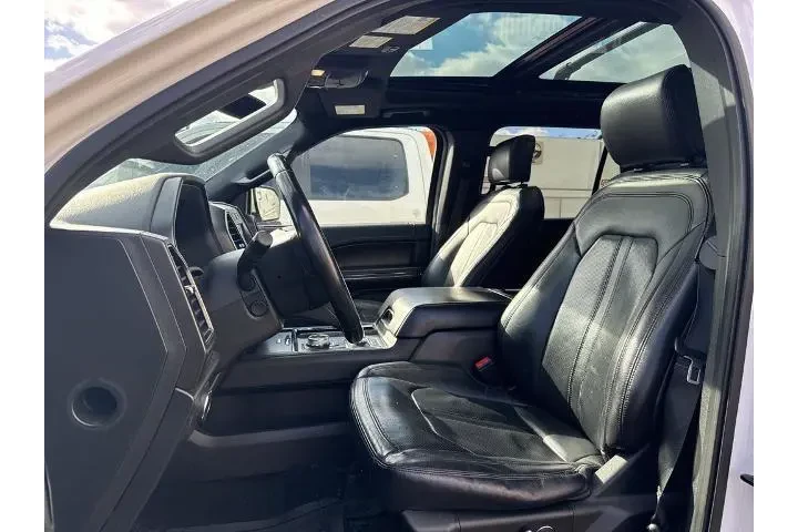 $20585 : Ford Expedition MAX 2018 4x4 image 8