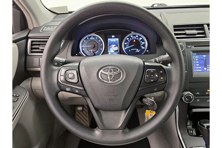 $16998 : Toyota Camry 2016 LE 4dr Sed image 10