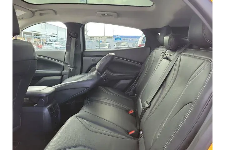 $26990 : Ford Mustang Mach-E 2022 AWD image 6