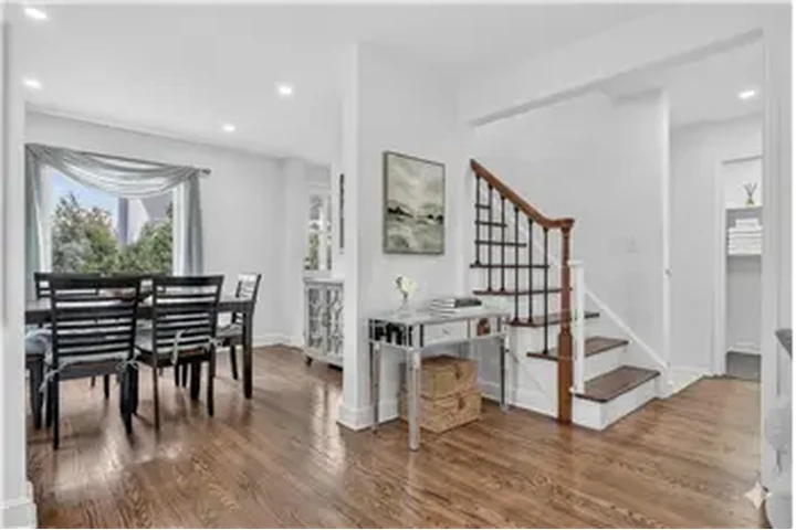 $5899 : Rental property with 3 bedro image 3