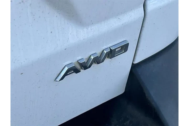 $39024 : GMC Sierra 1500 2024 4x4 SLT image 9