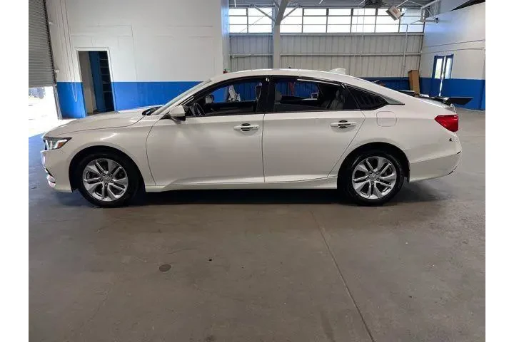 $18952 : Honda Accord 2018 LX 4dr Sed image 6