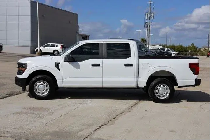 $39396 : Ford F-150 2024 4x4 XL 4dr S image 5