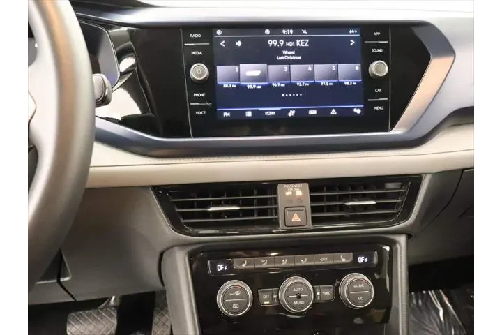 $19130 : Volkswagen Taos 2024 SE 4dr image 10