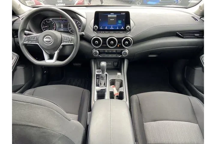 $18350 : Nissan Sentra 2025 SV 4dr Se image 10