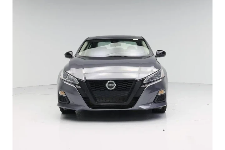 $21998 : Nissan Altima 2022 2.0 SR 4d image 5