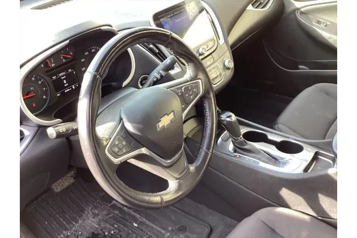 $13303 : Chevrolet Malibu 2019 RS 4dr image 10