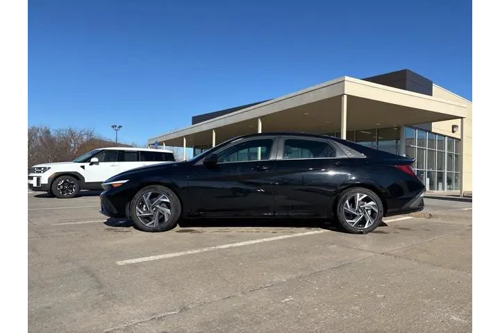 $22998 : Hyundai ELANTRA 2025 SEL Spo image 2