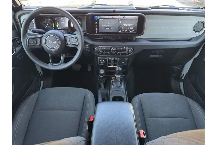 $32499 : Jeep Wrangler 2024 4x4 Willy image 2