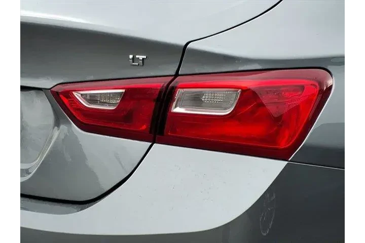 $18987 : Chevrolet Malibu 2024 LT 4dr image 7