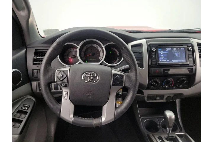 $28998 : Toyota Tacoma 2015 4x2 PreRu image 10