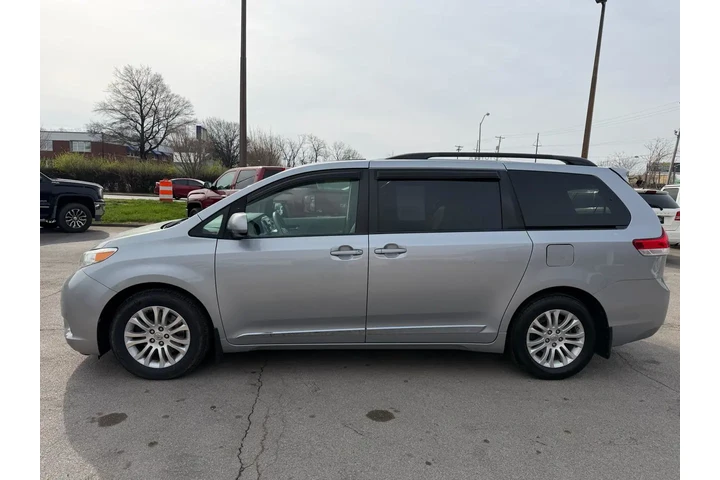 $10980 : 2014 Sienna XLE image 5