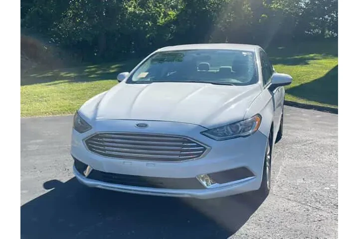 $6500 : 2017 Fusion S image 4