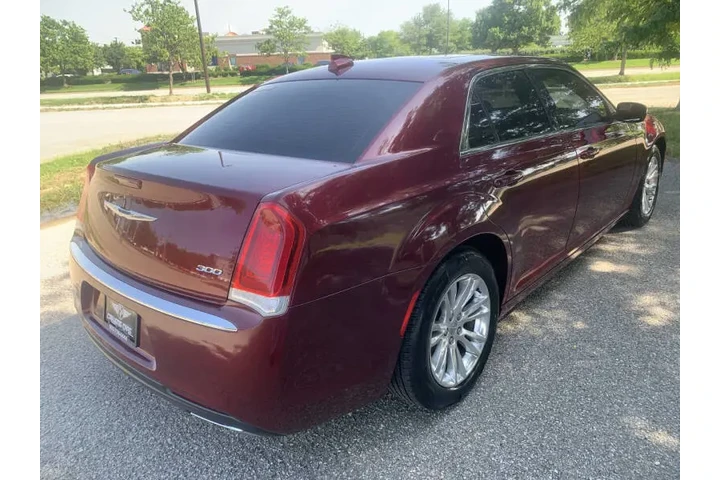 $12995 : 2017 300 Limited image 6