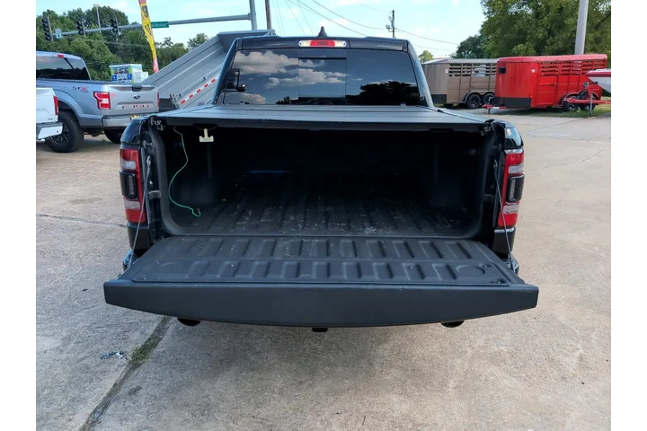 $32995 : 2020 RAM 1500 image 10
