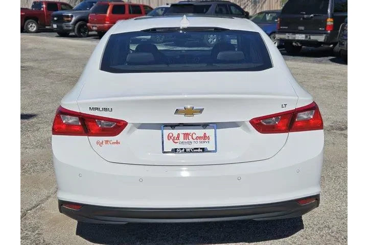 $19500 : Chevrolet Malibu 2024 LT 4dr image 4