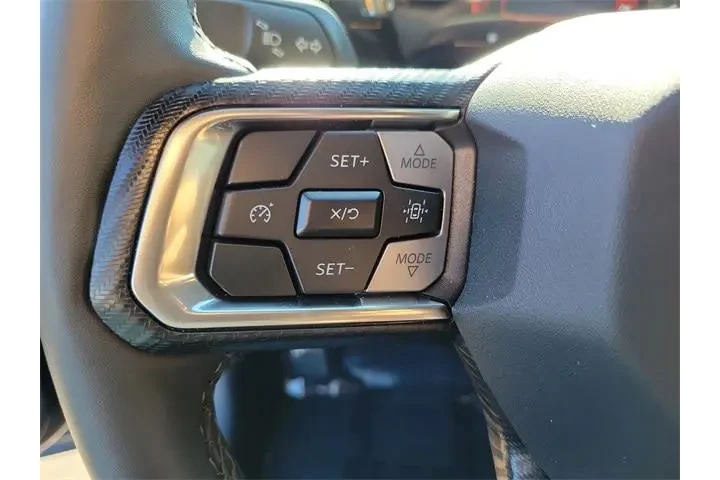 $33988 : Ford Mustang 2025 EcoBoost 2 image 5